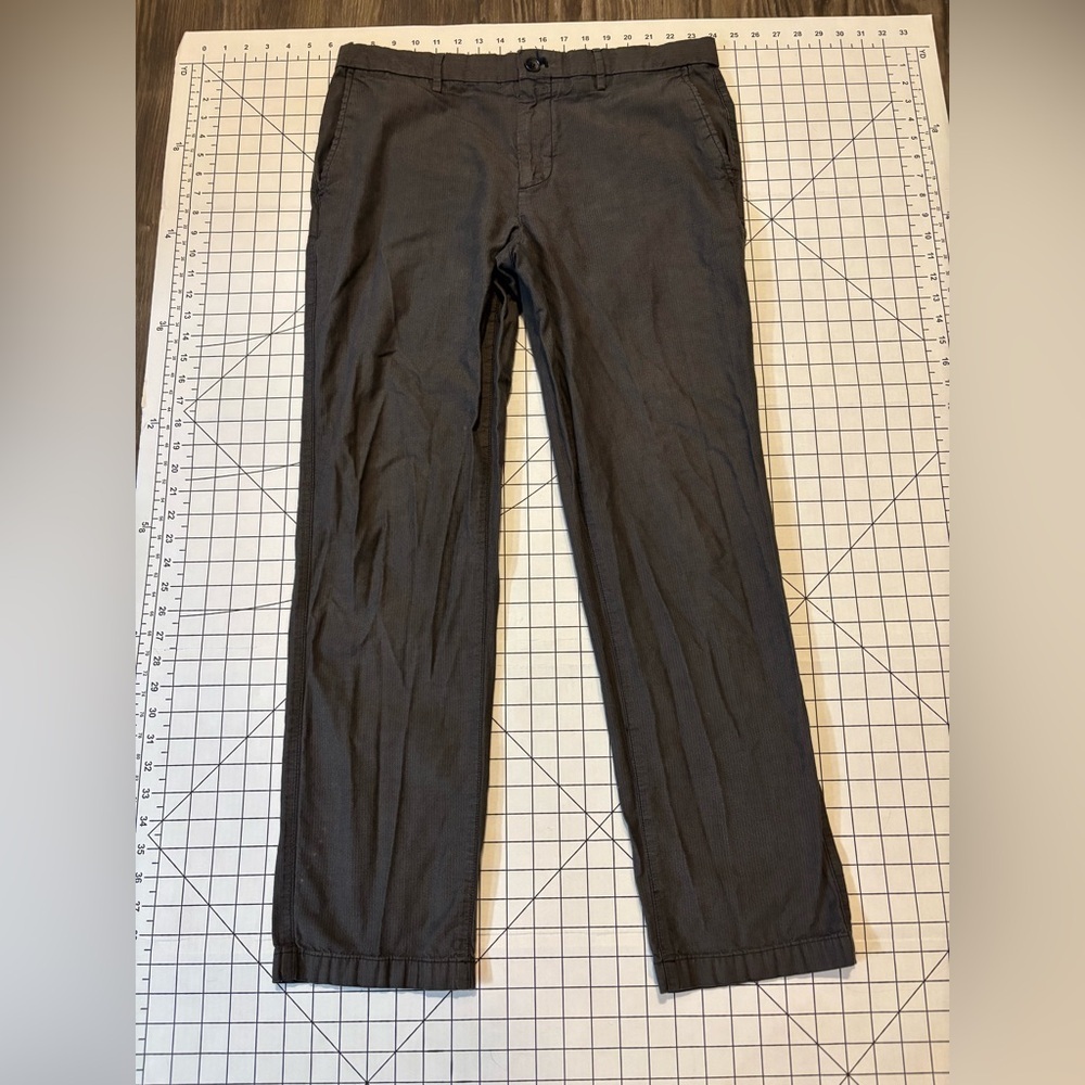 Banana Republic Men’s Size 35/32 Aiden Fit Chinos